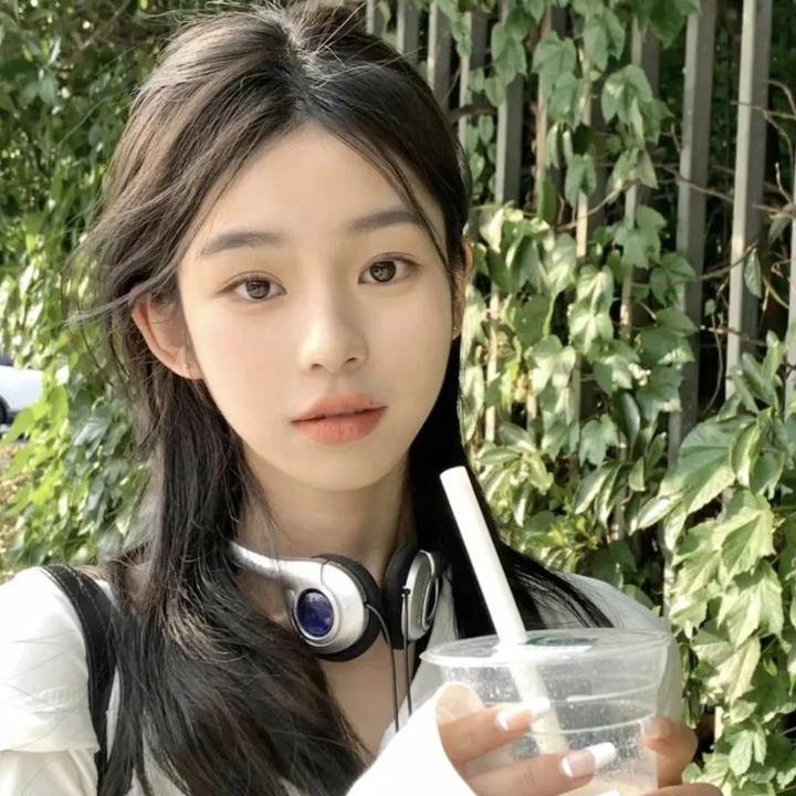 红衣谍影
